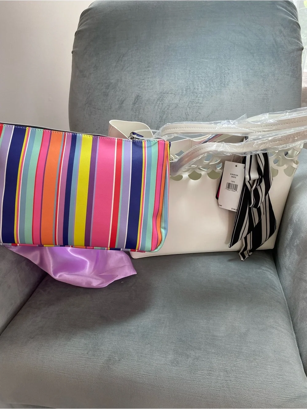 Betsey Johnson RARE White Cutout Tote NWT with removable colorful clutch & scarf